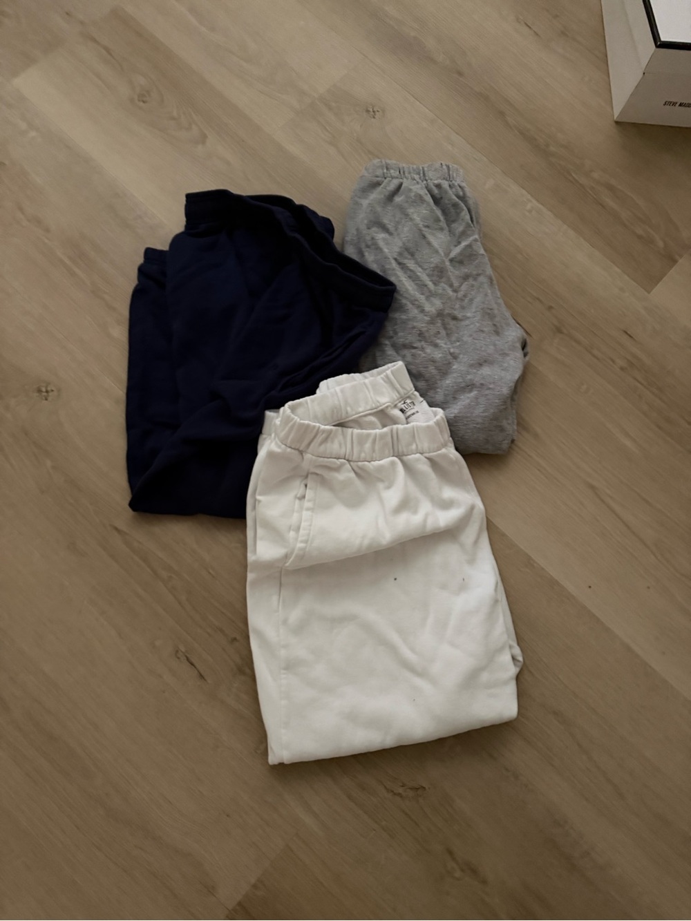 Women’s sweats with Elastic-Waist Bottoms Pack - White, Navy & Gray
